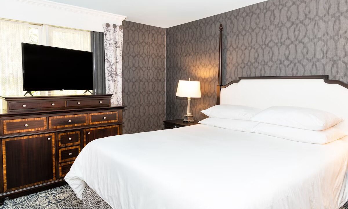 Photo of Bedroom in Historic District