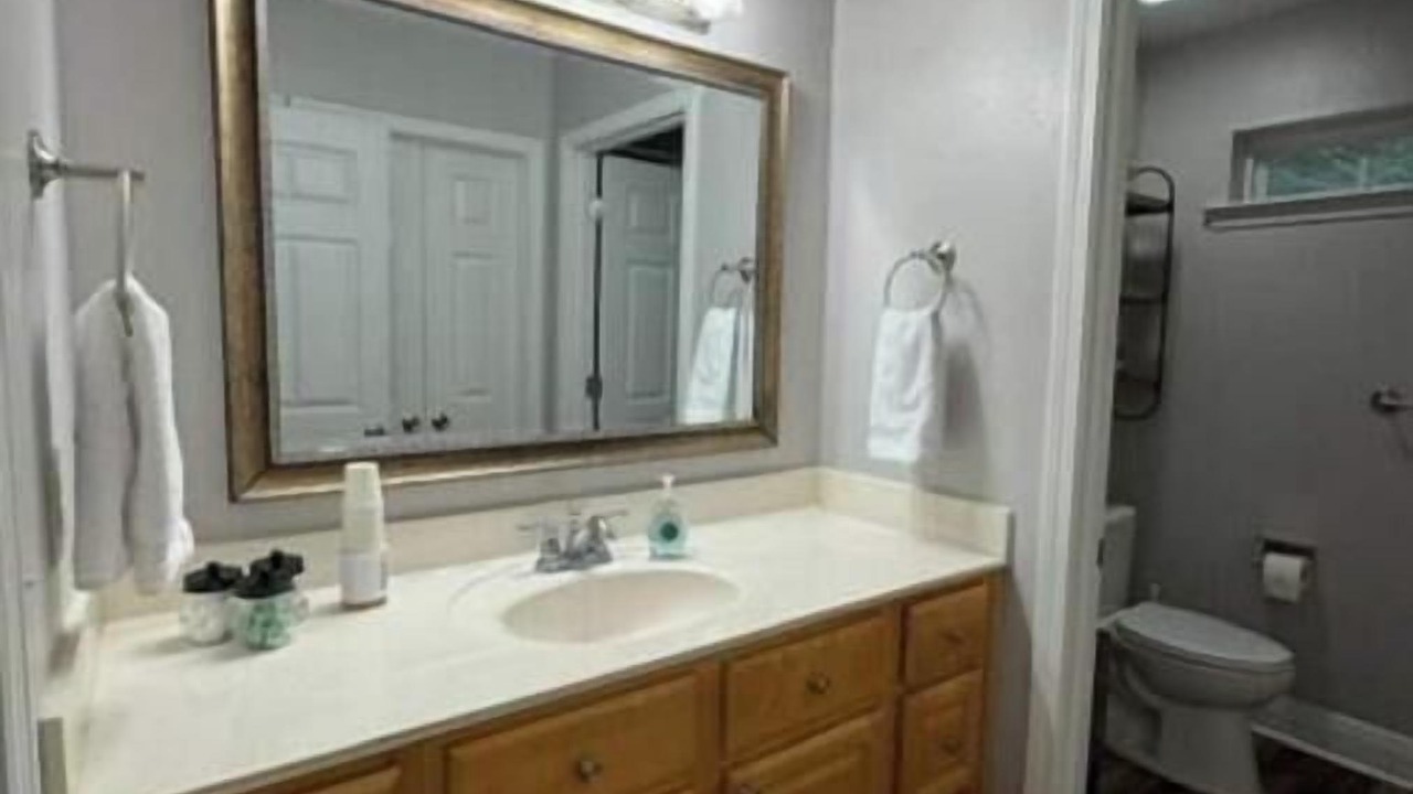 Photo of Bathroom in Ocean Springs