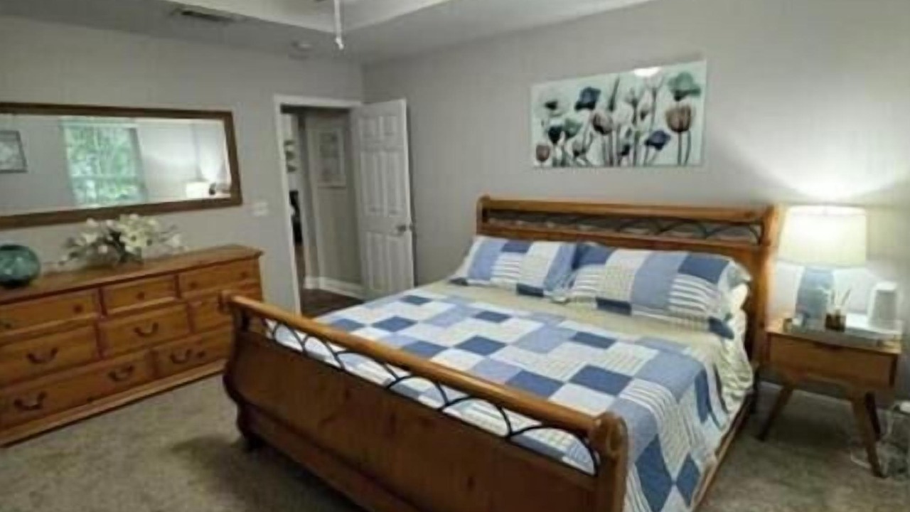 Photo of Bedroom in Ocean Springs