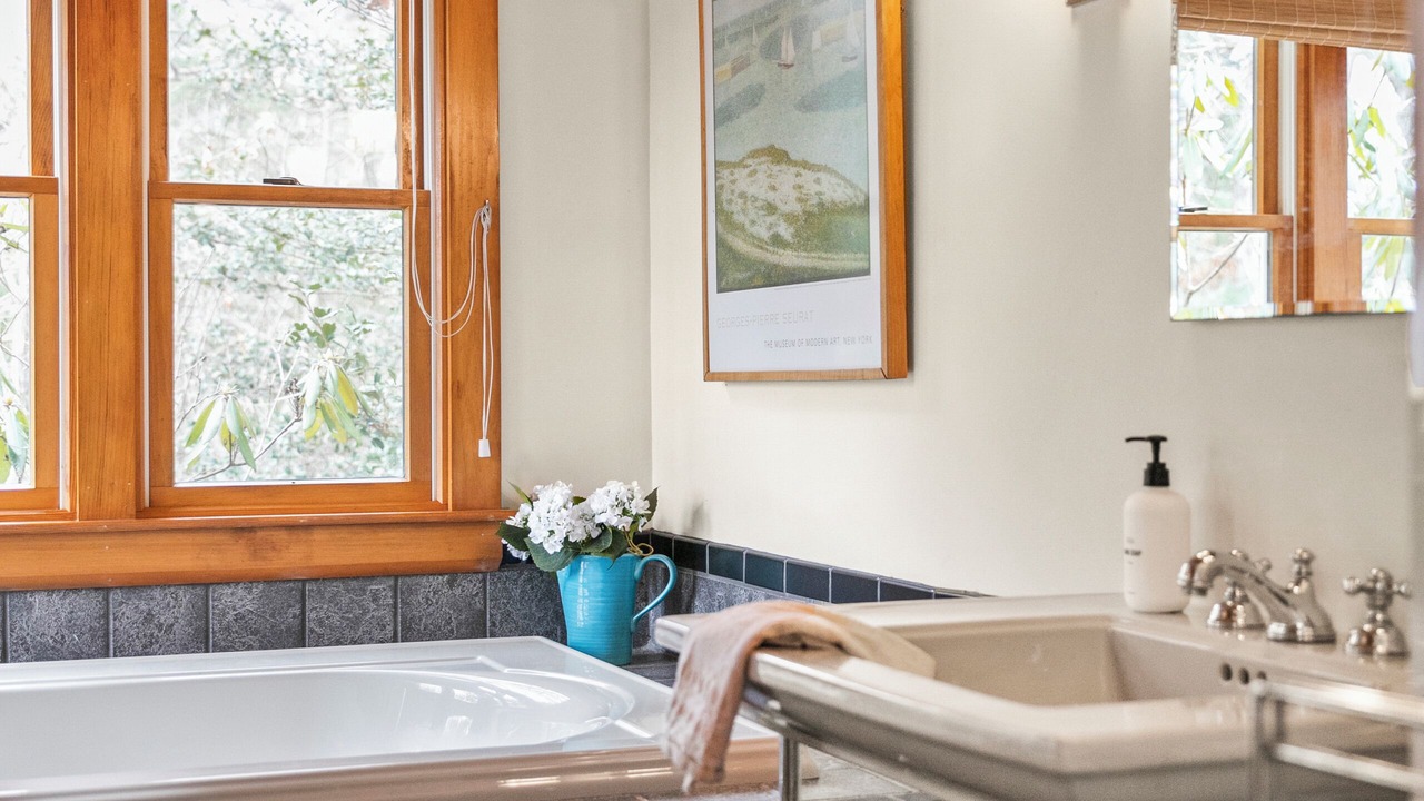 Photo of Bathroom in Sandwich