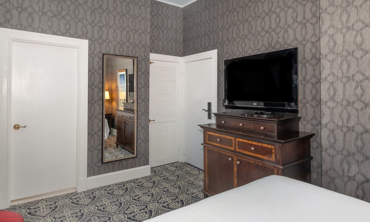 Photo of Bedroom in Historic District