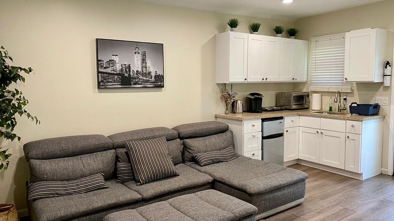 Photo of Livingroom in Beverly Hills
