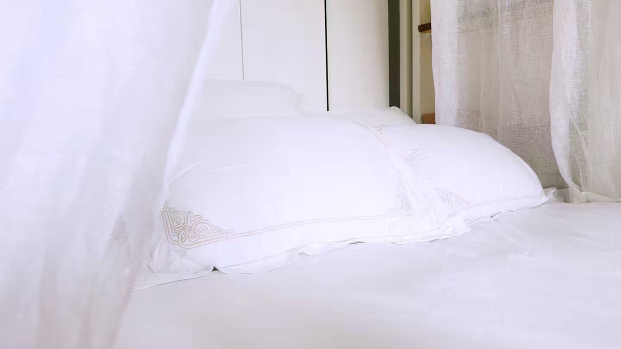 Photo of Bedroom in Les Iles
