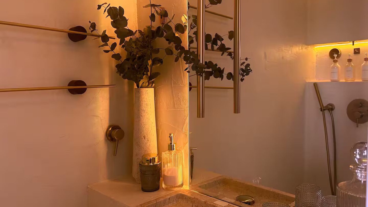 Photo of Bathroom in Les Iles