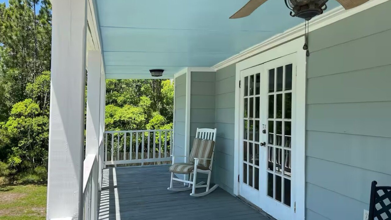 Photo of Patio Balcony in Shoreline Park
