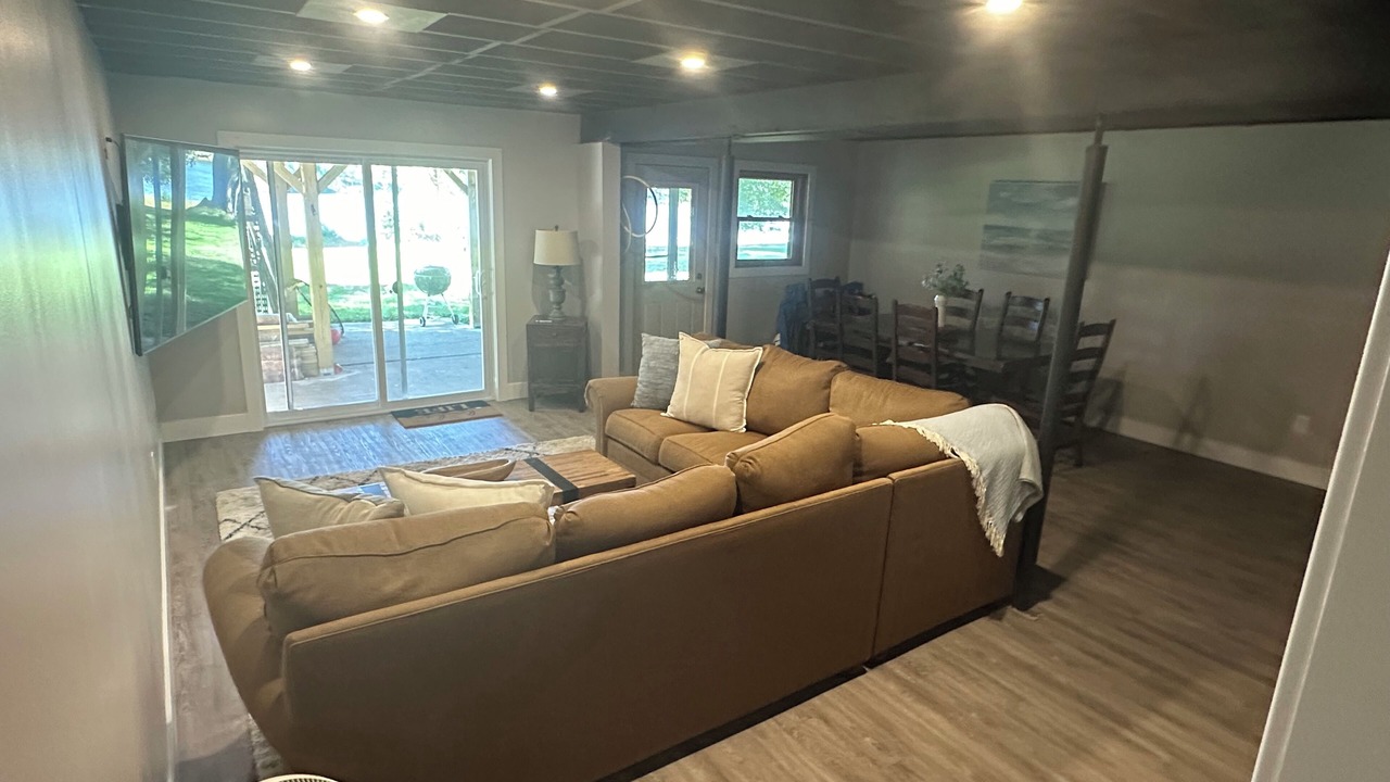 Photo of Livingroom in Nekoosa
