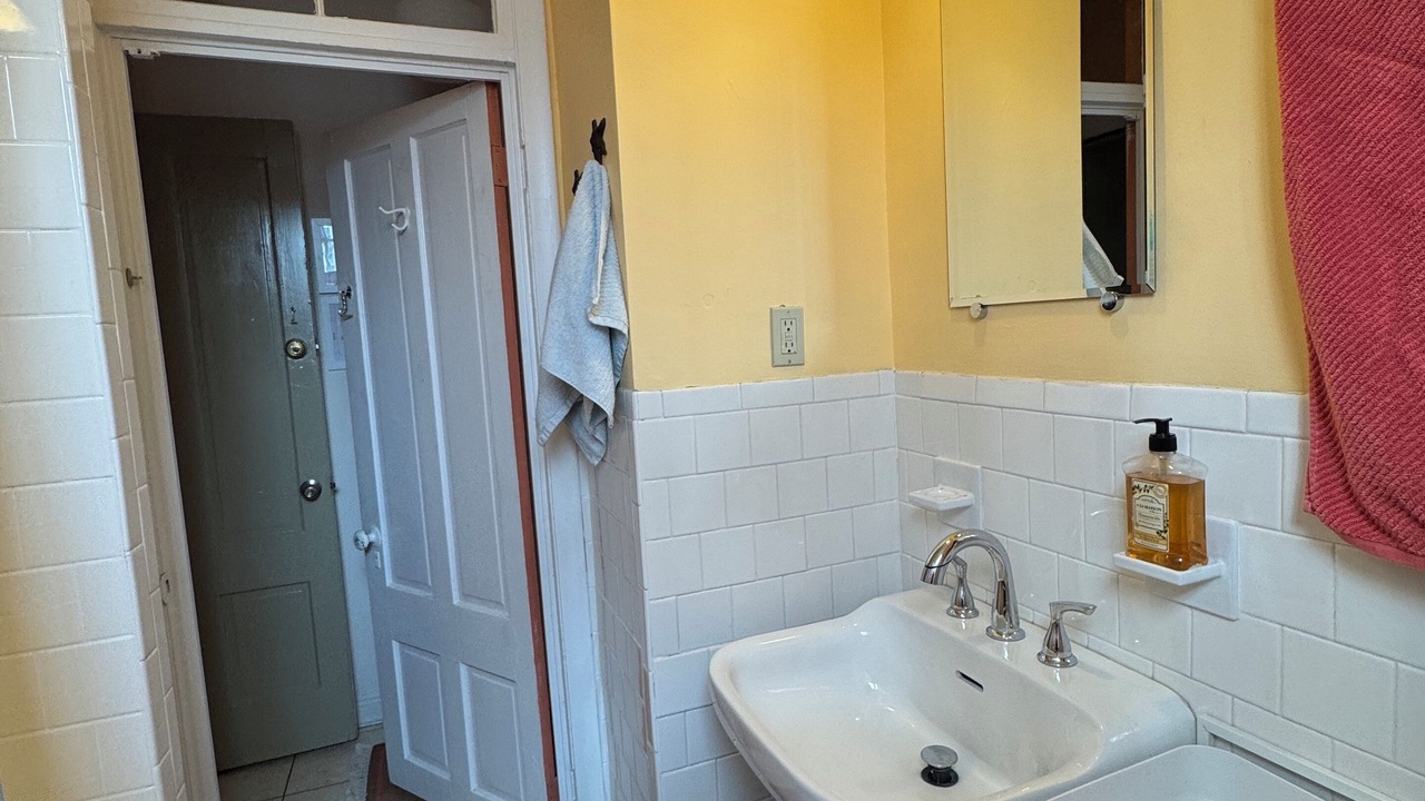 Photo of Bathroom in College Hill