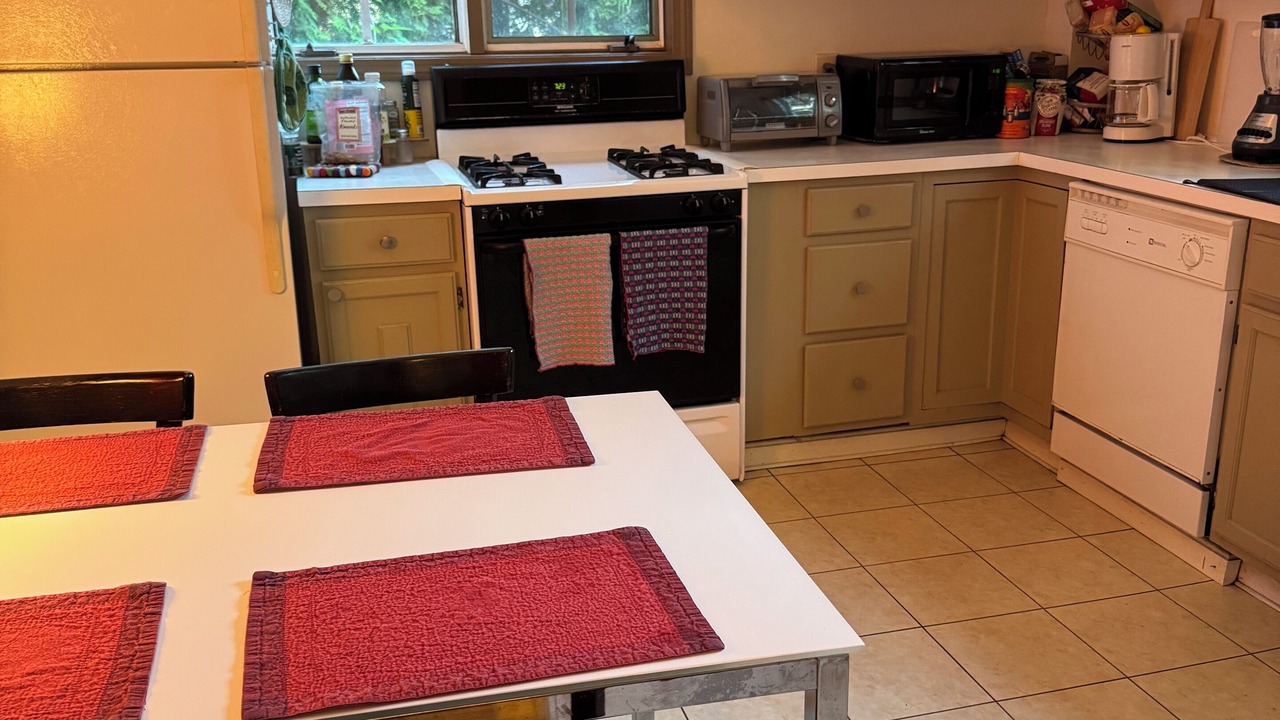 Photo of Kitchen in College Hill