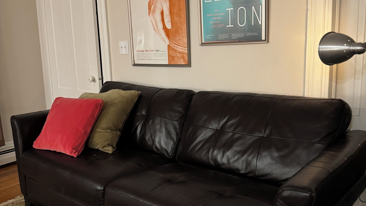 Photo of Livingroom in College Hill
