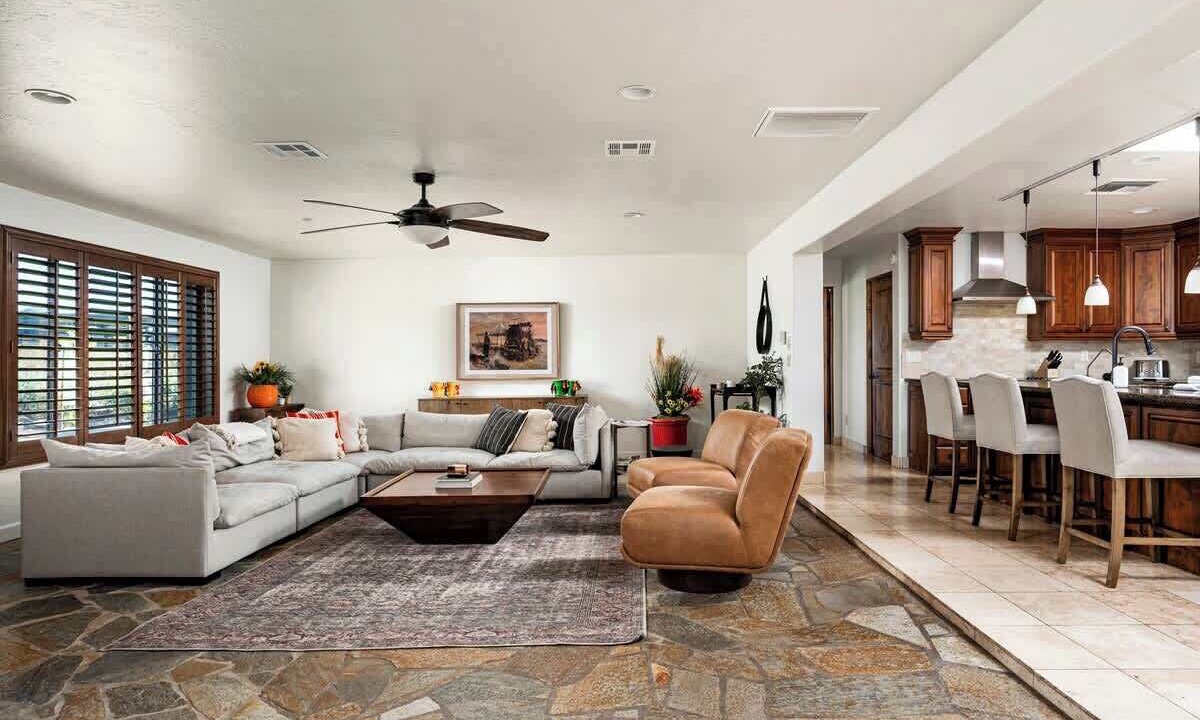 Photo of Bedroom in Central Scottsdale