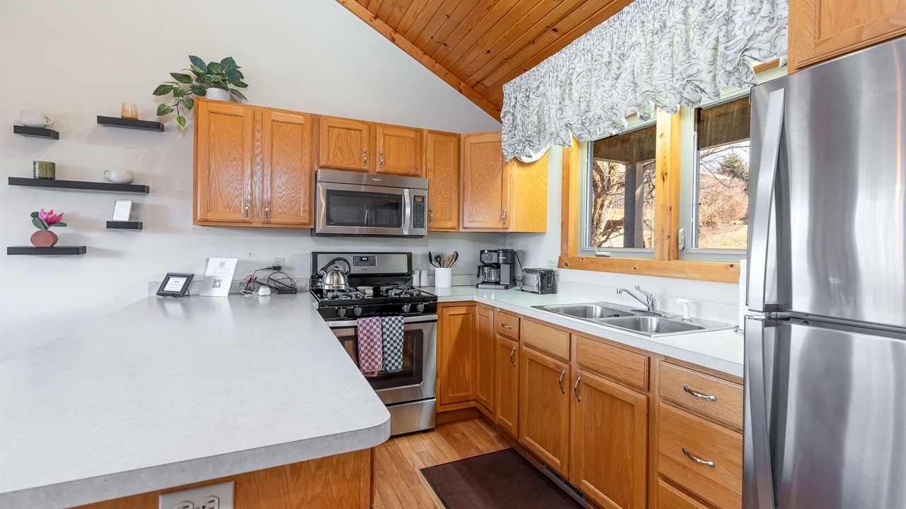 Photo of Kitchen in The Galena Territory