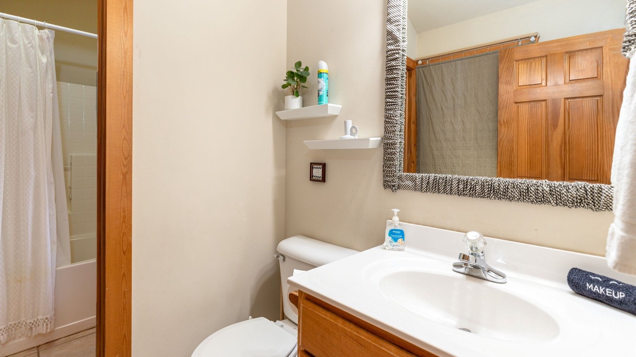 Photo of Bathroom in The Galena Territory