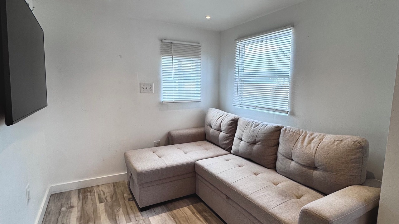 Photo of Livingroom in Kenner - Louis Armstrong International Airport