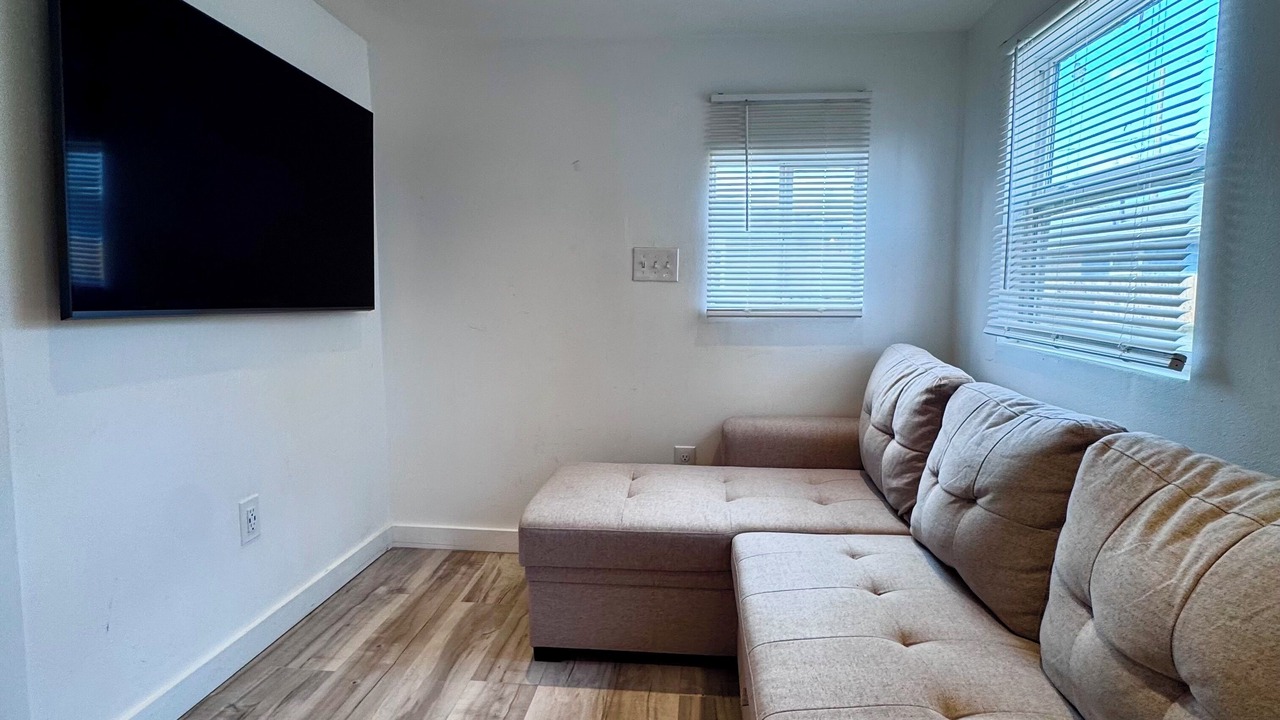 Photo of Livingroom in Kenner - Louis Armstrong International Airport