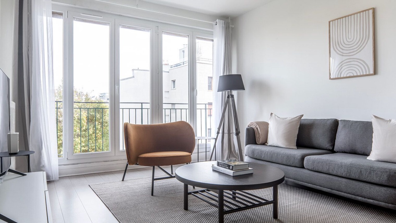 Photo of Livingroom in 17th Arrondissement