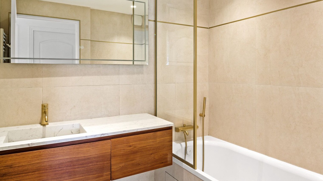 Photo of Bathroom in Passy