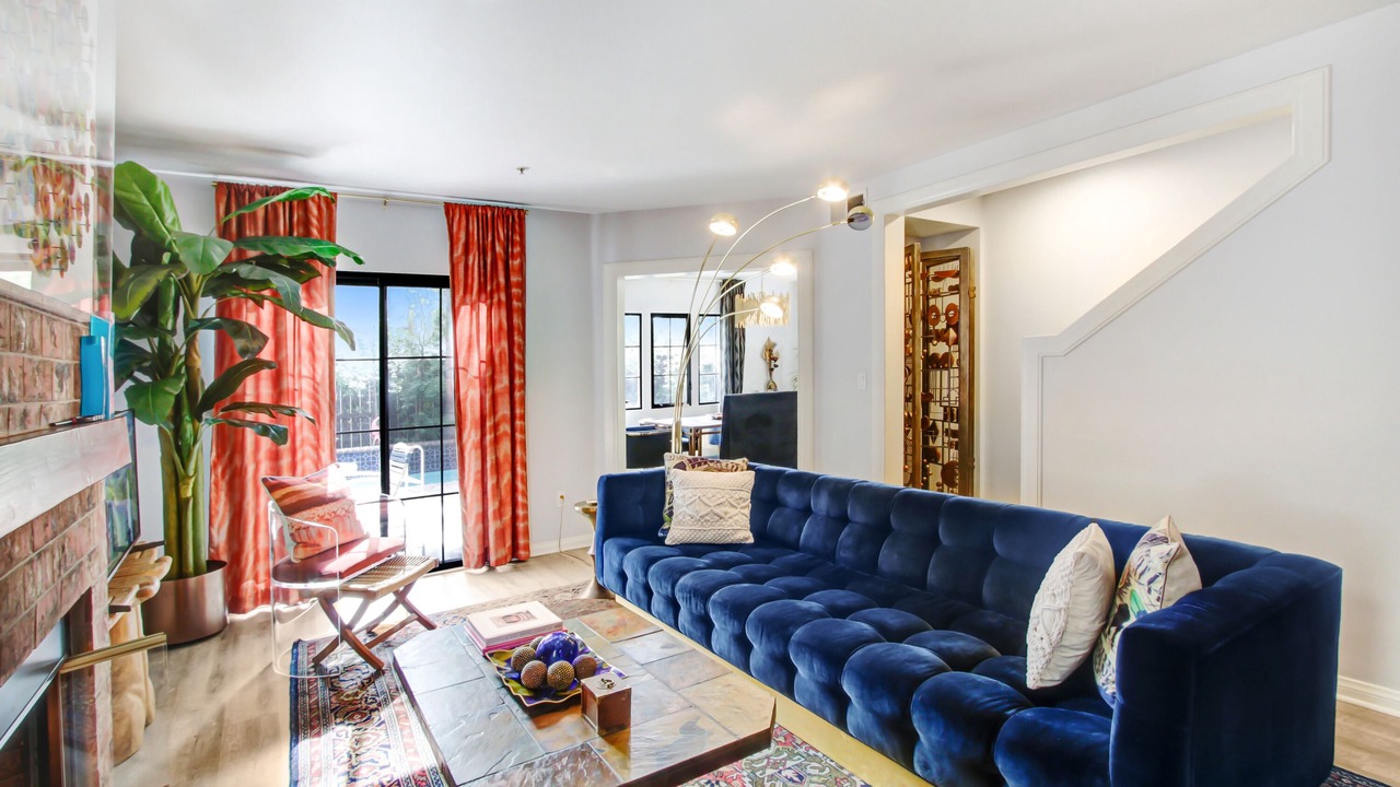 Photo of Livingroom in Panorama City