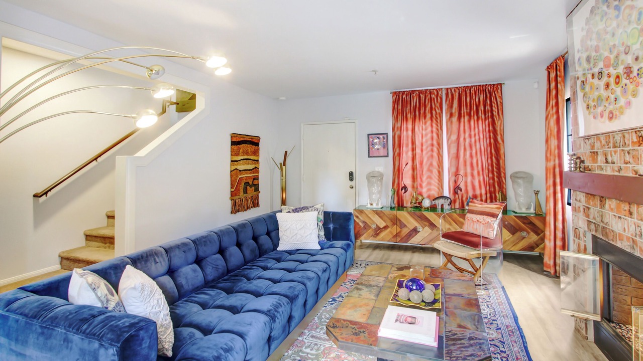 Photo of Livingroom in Panorama City