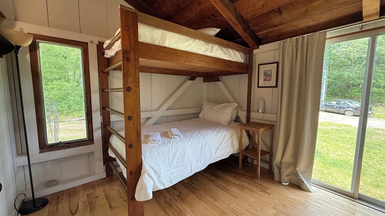 Photo of Bedroom in West Tisbury