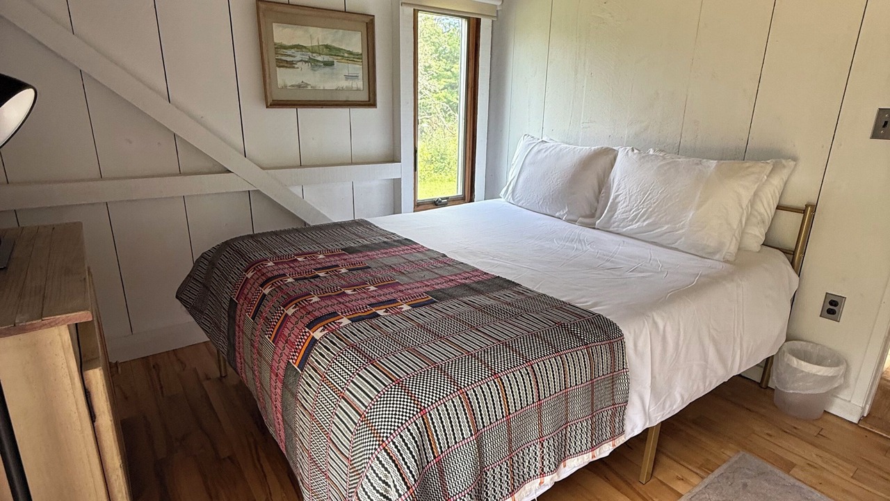 Photo of Bedroom in West Tisbury