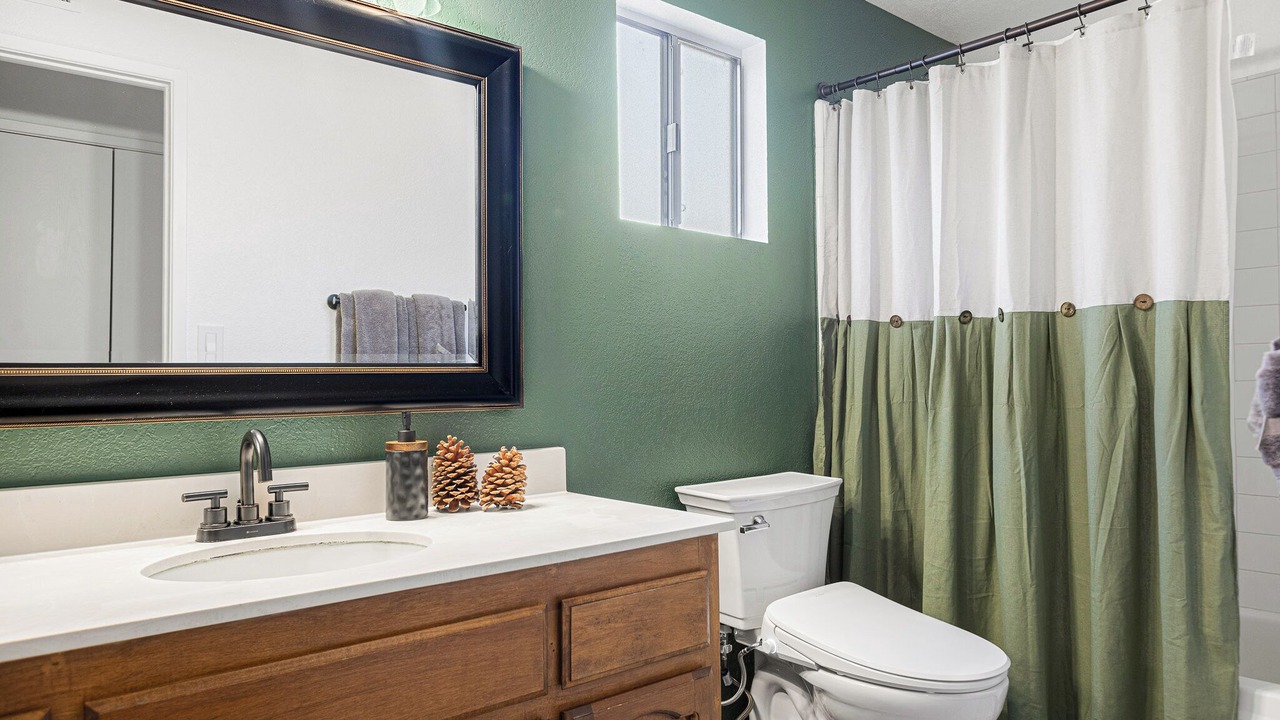 Photo of Bathroom in Summit Estates