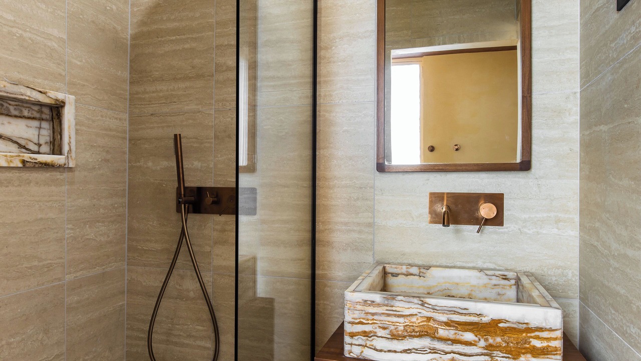 Photo of Bathroom in Quartier de la Porte-Saint-Denis