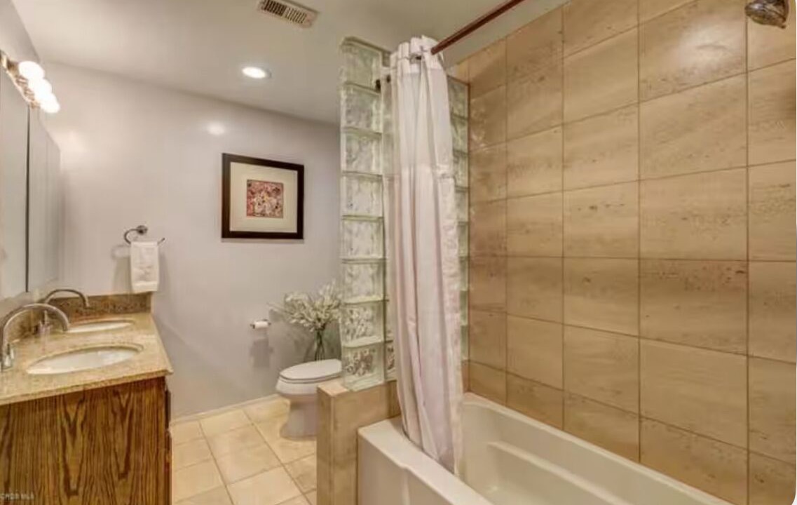 Photo of Bathroom in Camarillo