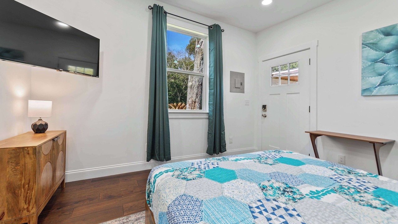 Photo of Bedroom in Gulfport