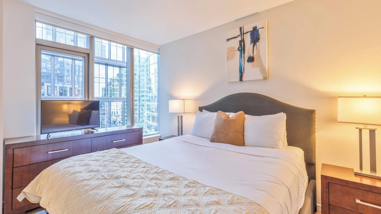 Photo of Bedroom in Seaport District