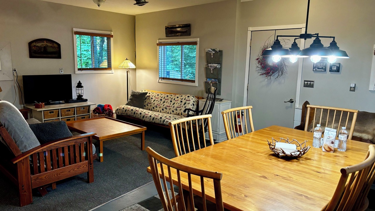 Photo of Livingroom in Spooner