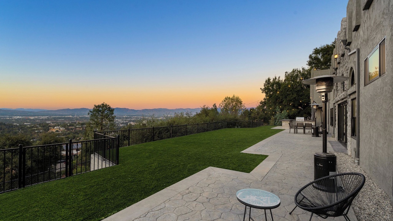 Photo of Patio Balcony in Los Angeles
