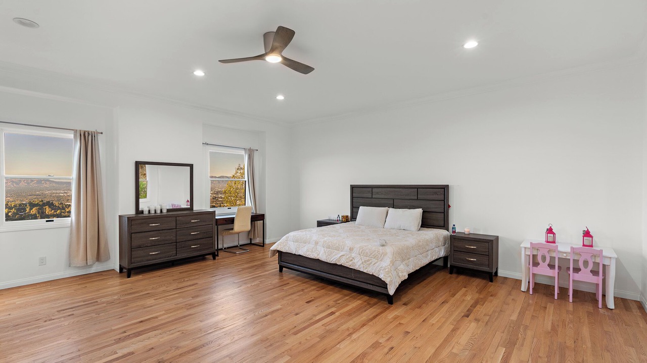 Photo of Bedroom in Los Angeles