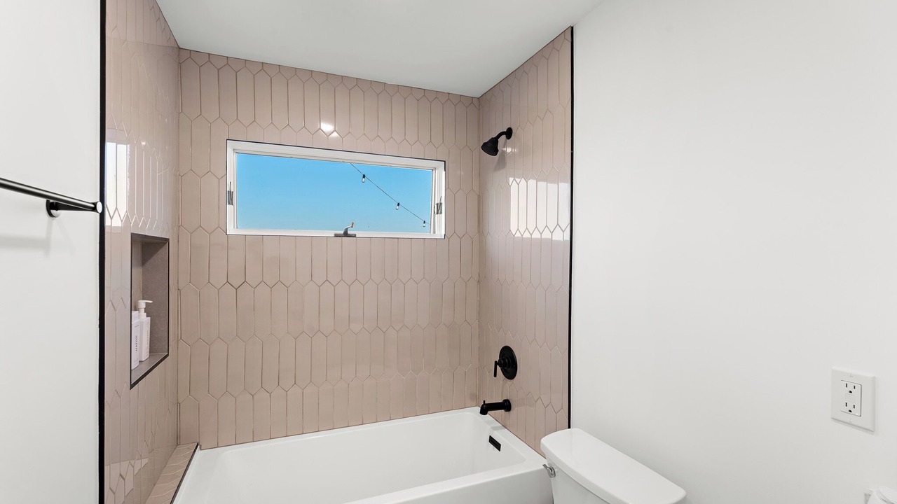 Photo of Bathroom in Los Angeles