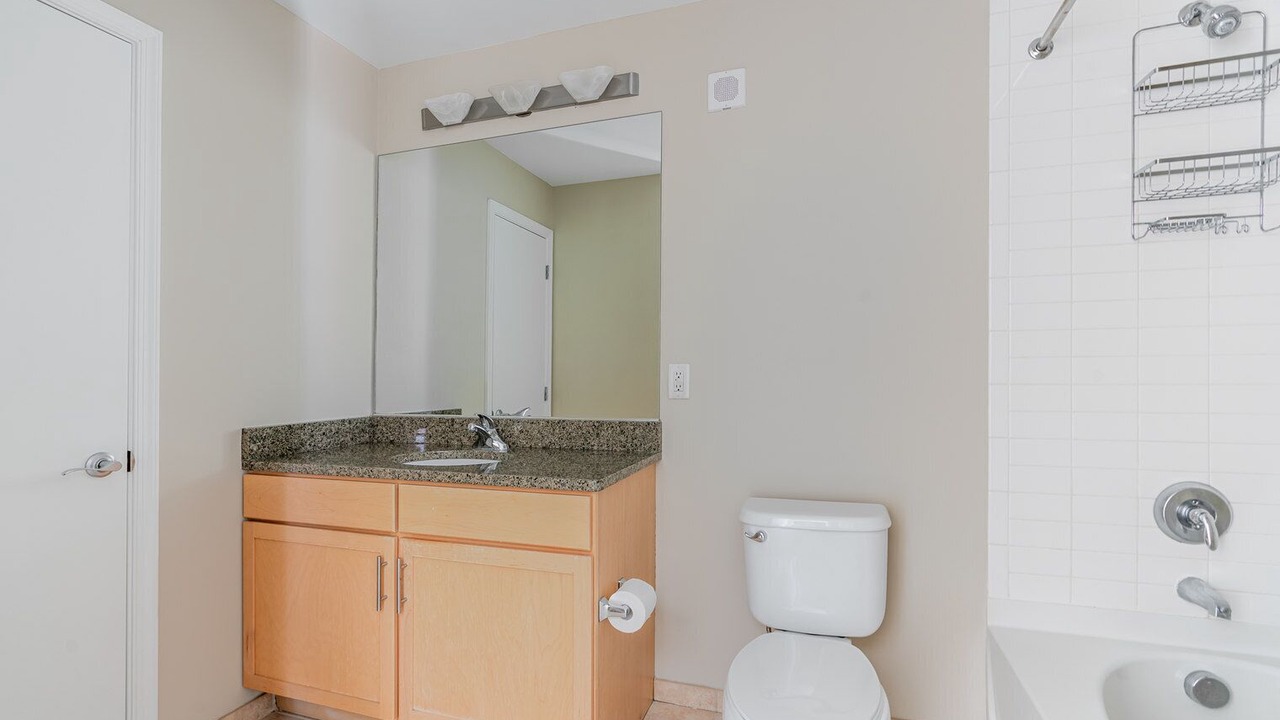 Photo of Bathroom in Mount Vernon Square