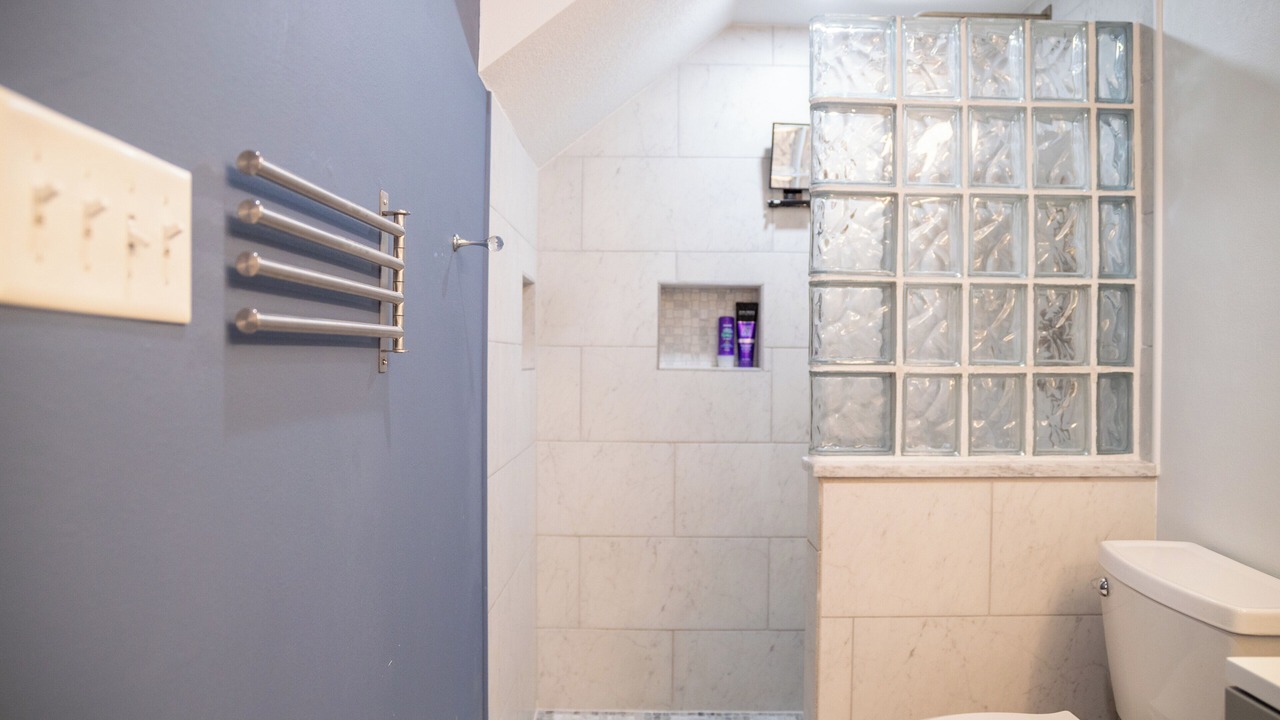 Photo of Bathroom in Ocean Springs