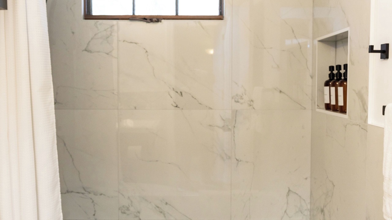 Photo of Bathroom in White Island Shores