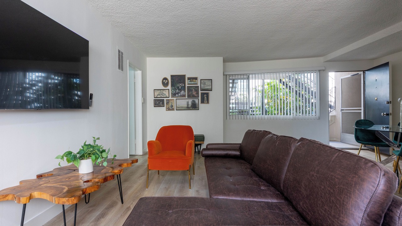 Photo of Livingroom in Beverly Hills