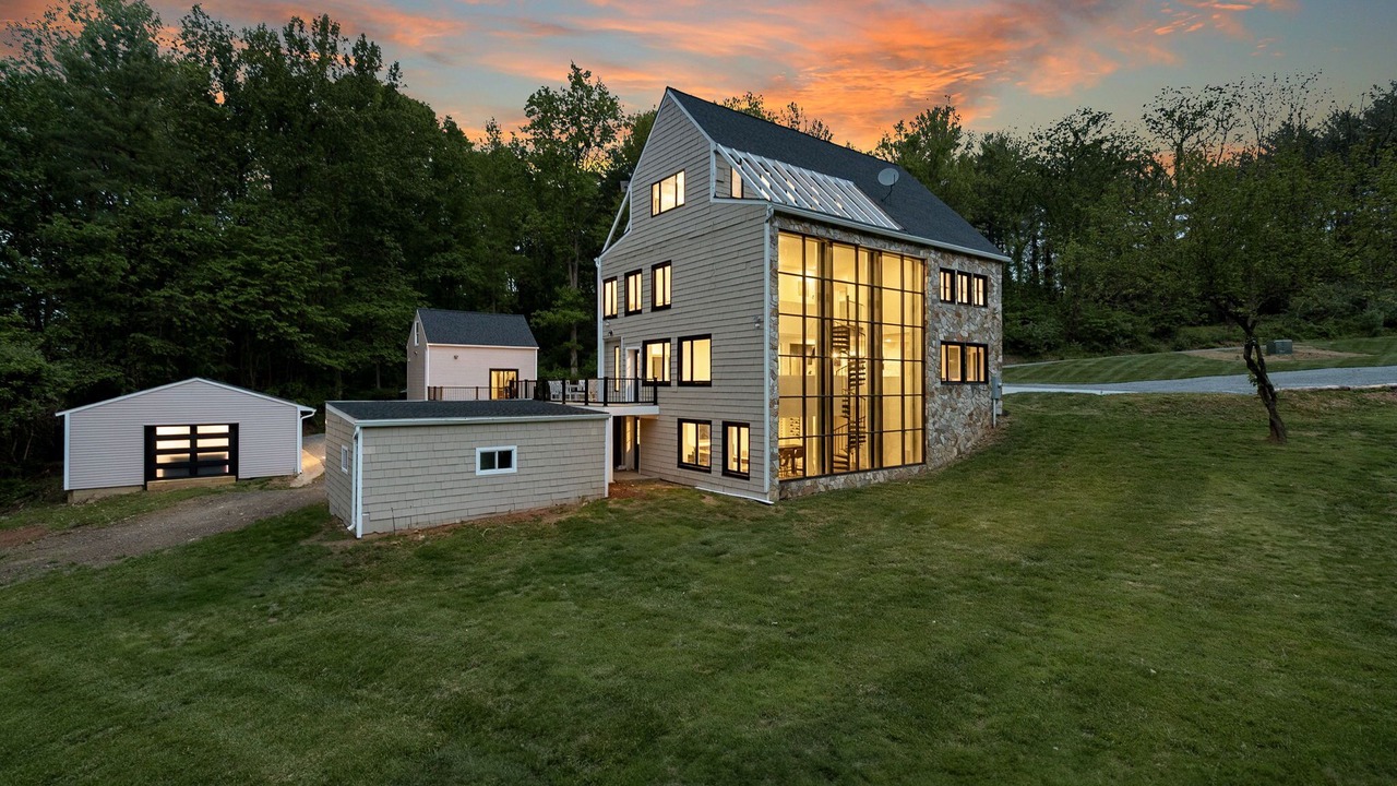 Photo of Outdoor in Hamilton