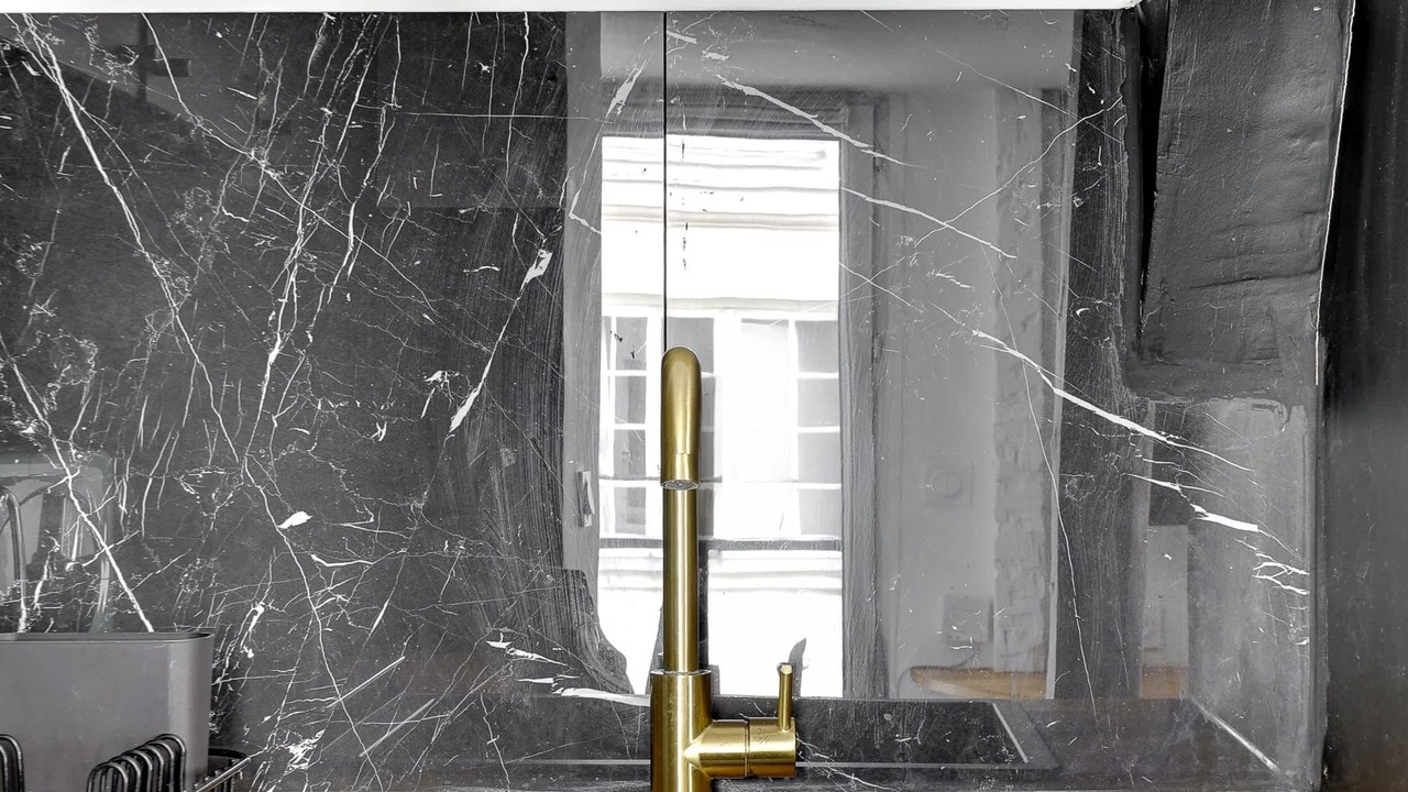 Photo of Bathroom in Quartier du Mail