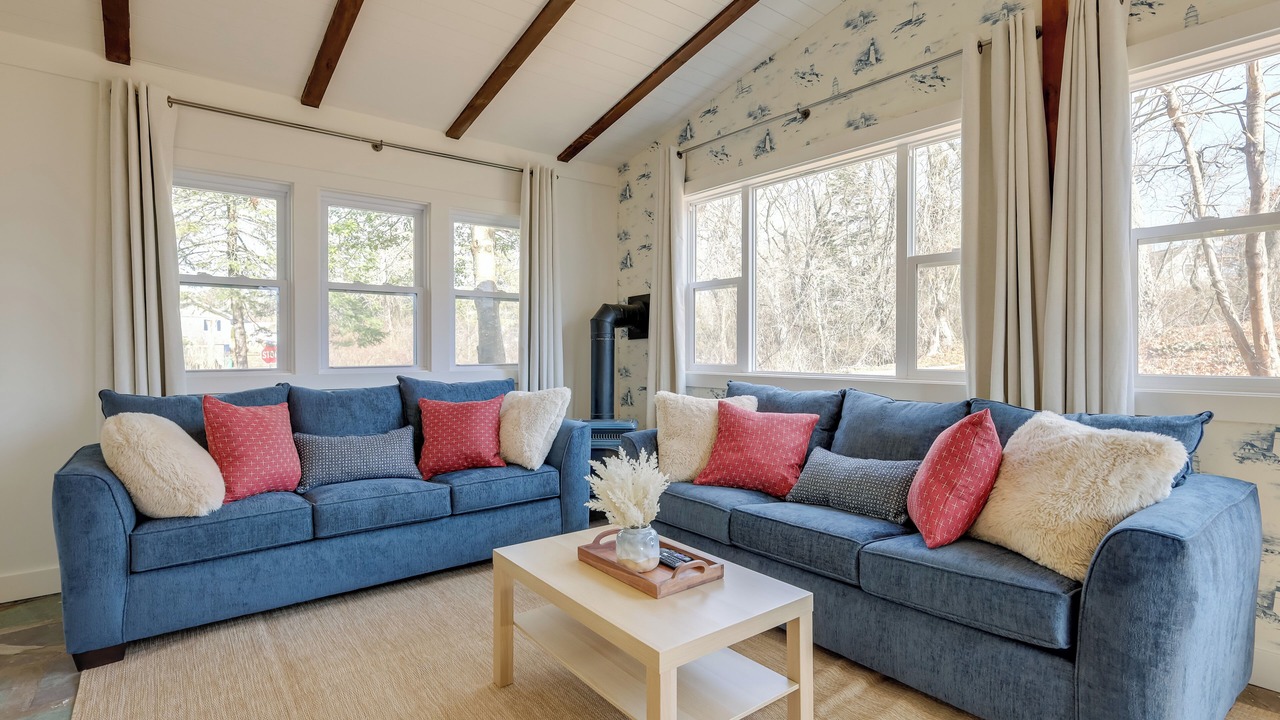 Photo of Livingroom in Hyannis