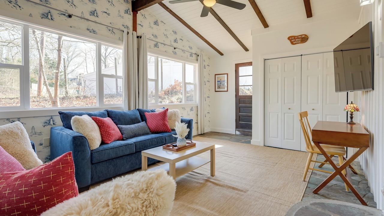Photo of Livingroom in Hyannis