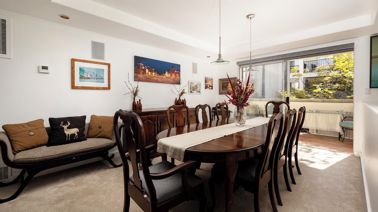 Photo of Livingroom in East Beach