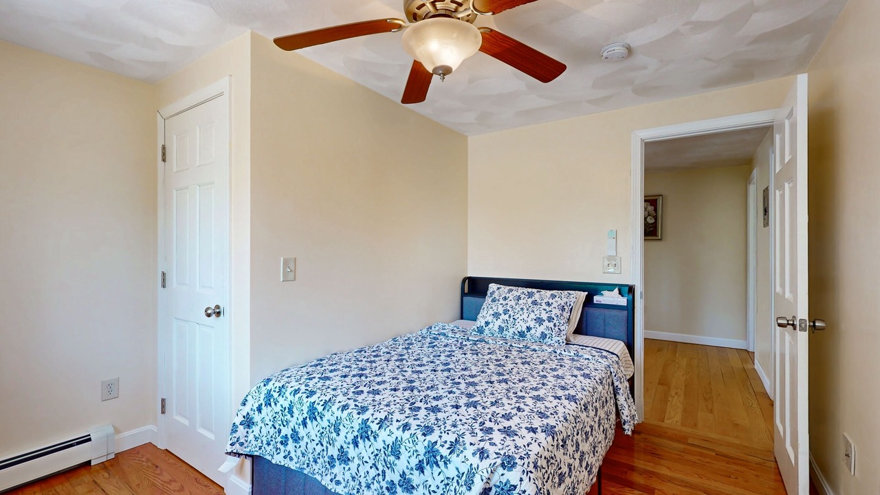 Photo of Bedroom in Buzzards Bay