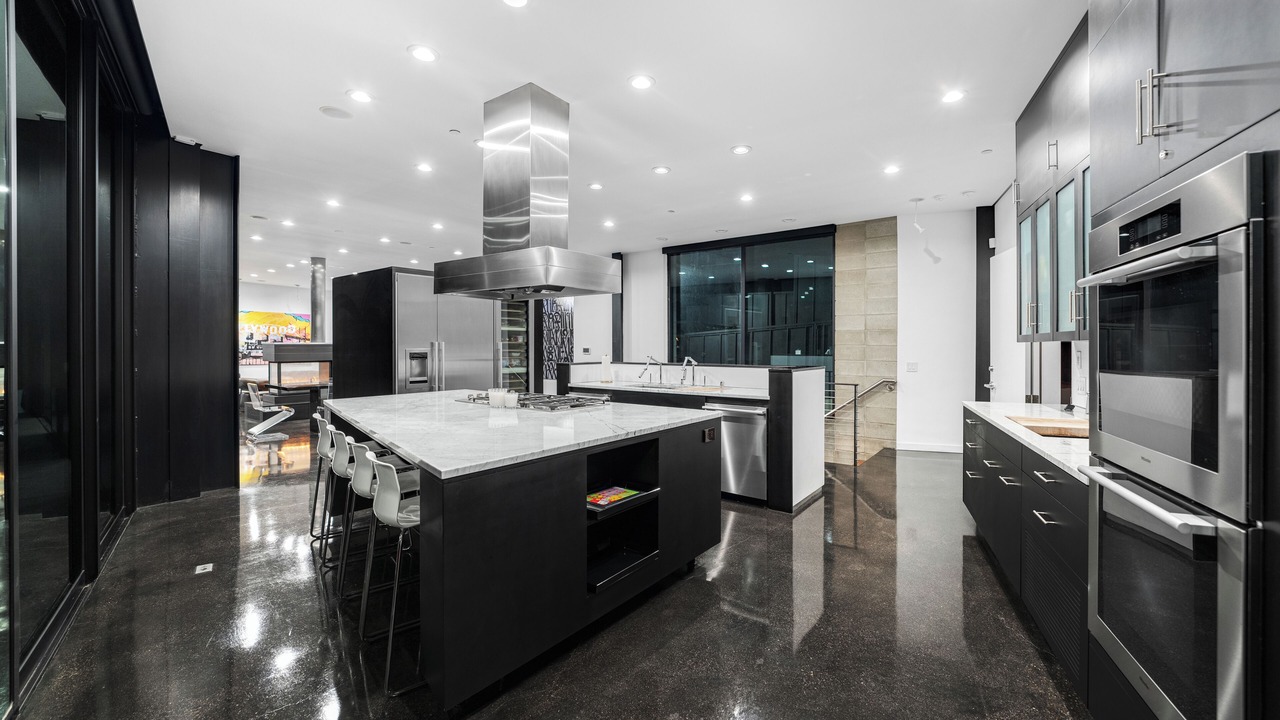 Photo of Kitchen in Hollywood Hills