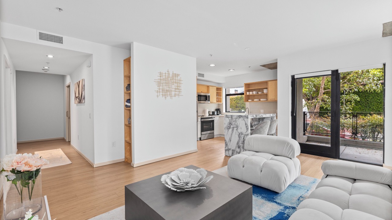 Photo of Livingroom in Beverly Hills
