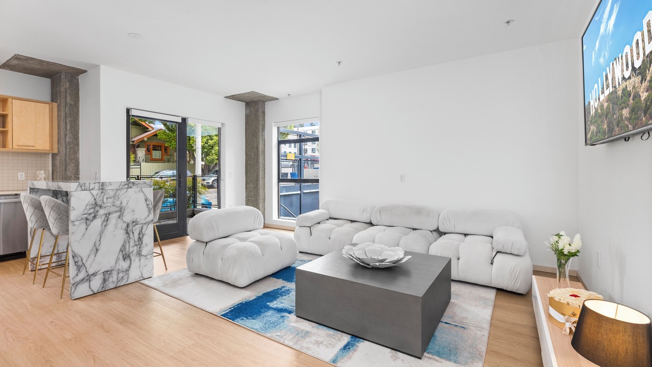 Photo of Livingroom in Beverly Hills
