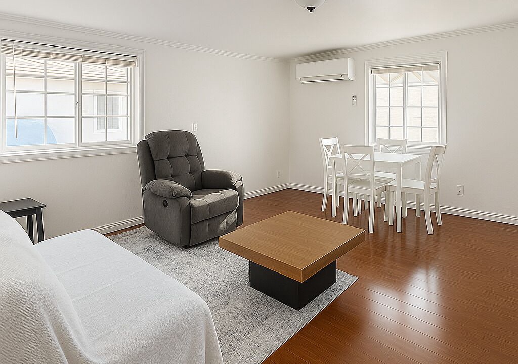 Photo of Livingroom in Monrovia
