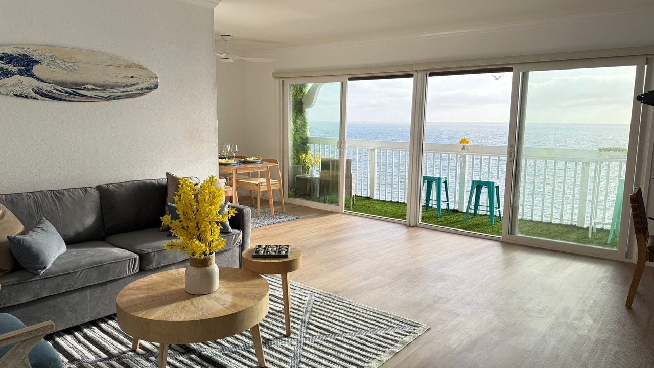 Photo of Livingroom in South Redondo