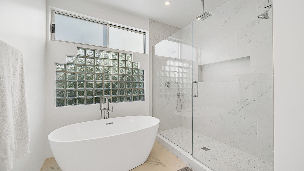 Photo of Bathroom in Ocean Park