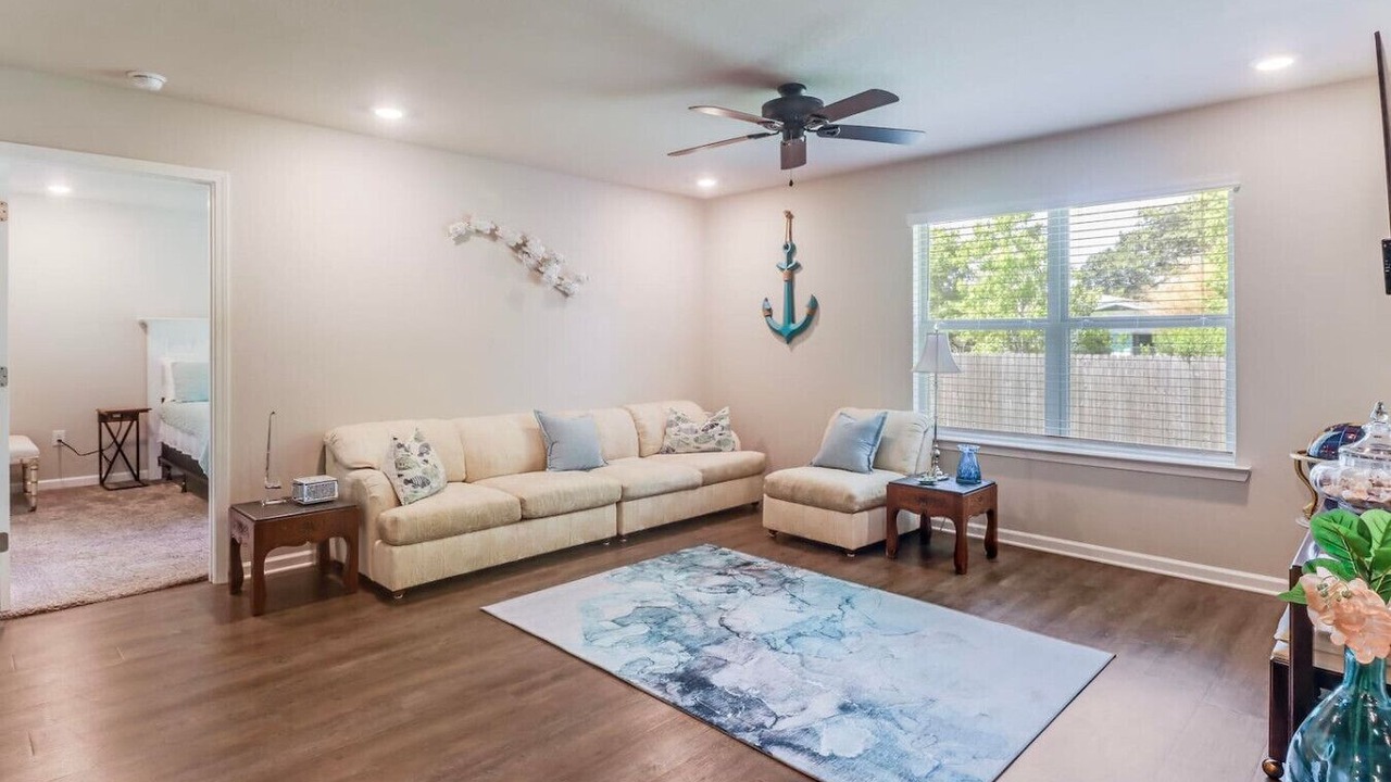 Photo of Livingroom in Long Beach